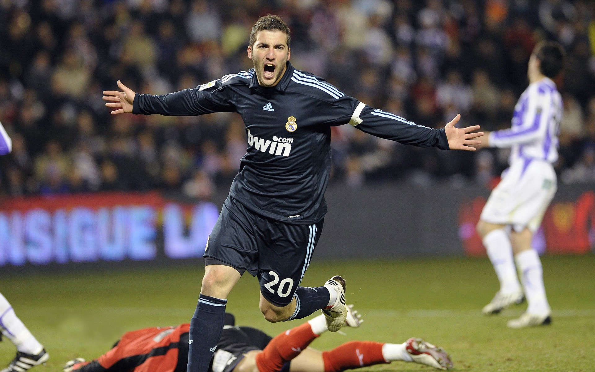 开云体育网址-“绝杀三分：联盟史上最经典的终极投篮”，nba绝杀三分